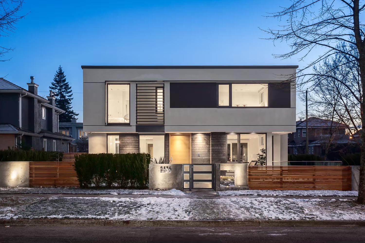 Single Family Residence – 2576 W 18th Avenue, Vancouver 002 (1)