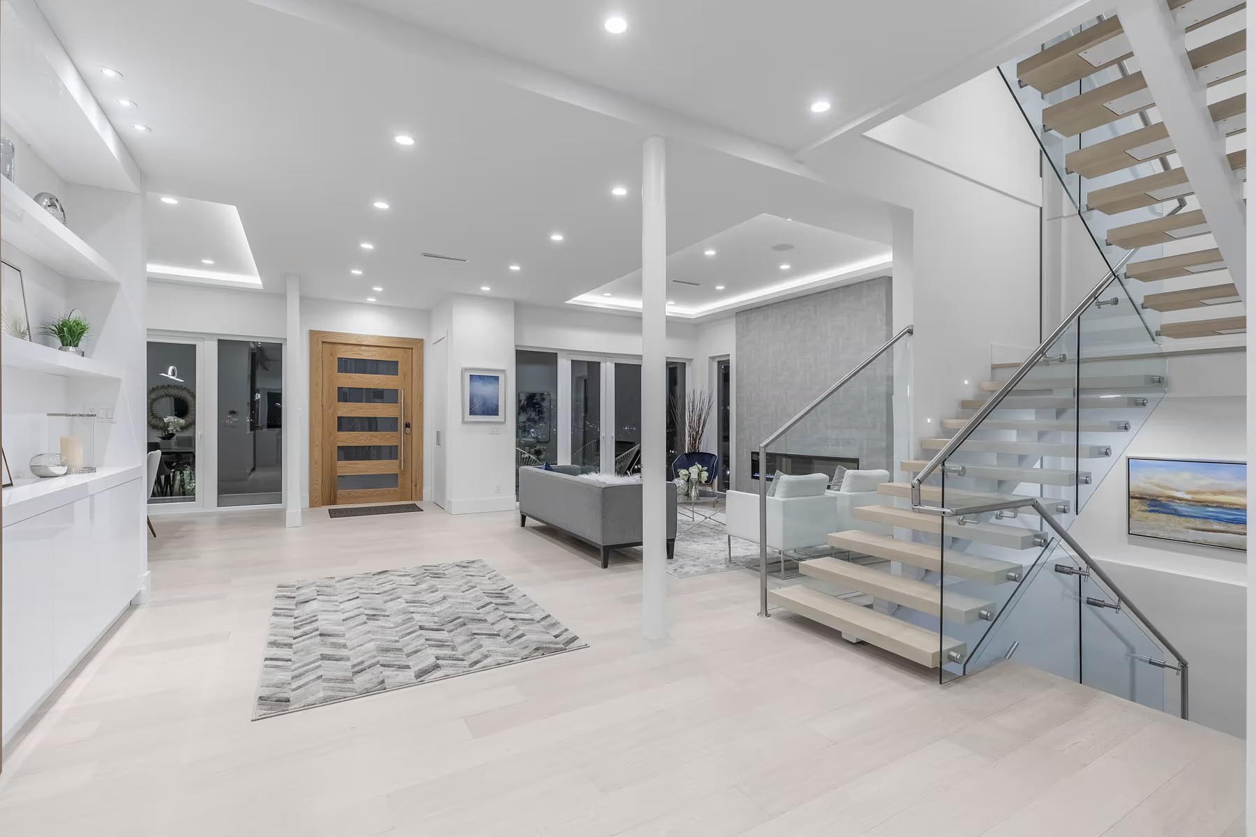 Single Family Residence – 822 Cumberland Crescent, North Vancouver 002