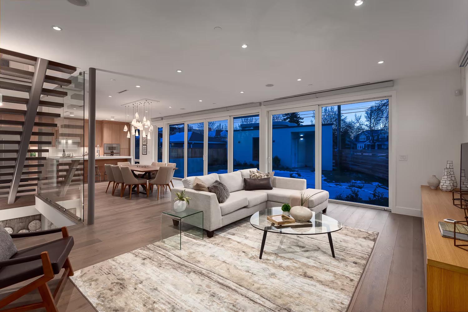 Single Family Residence – 2576 W 18th Avenue, Vancouver 004