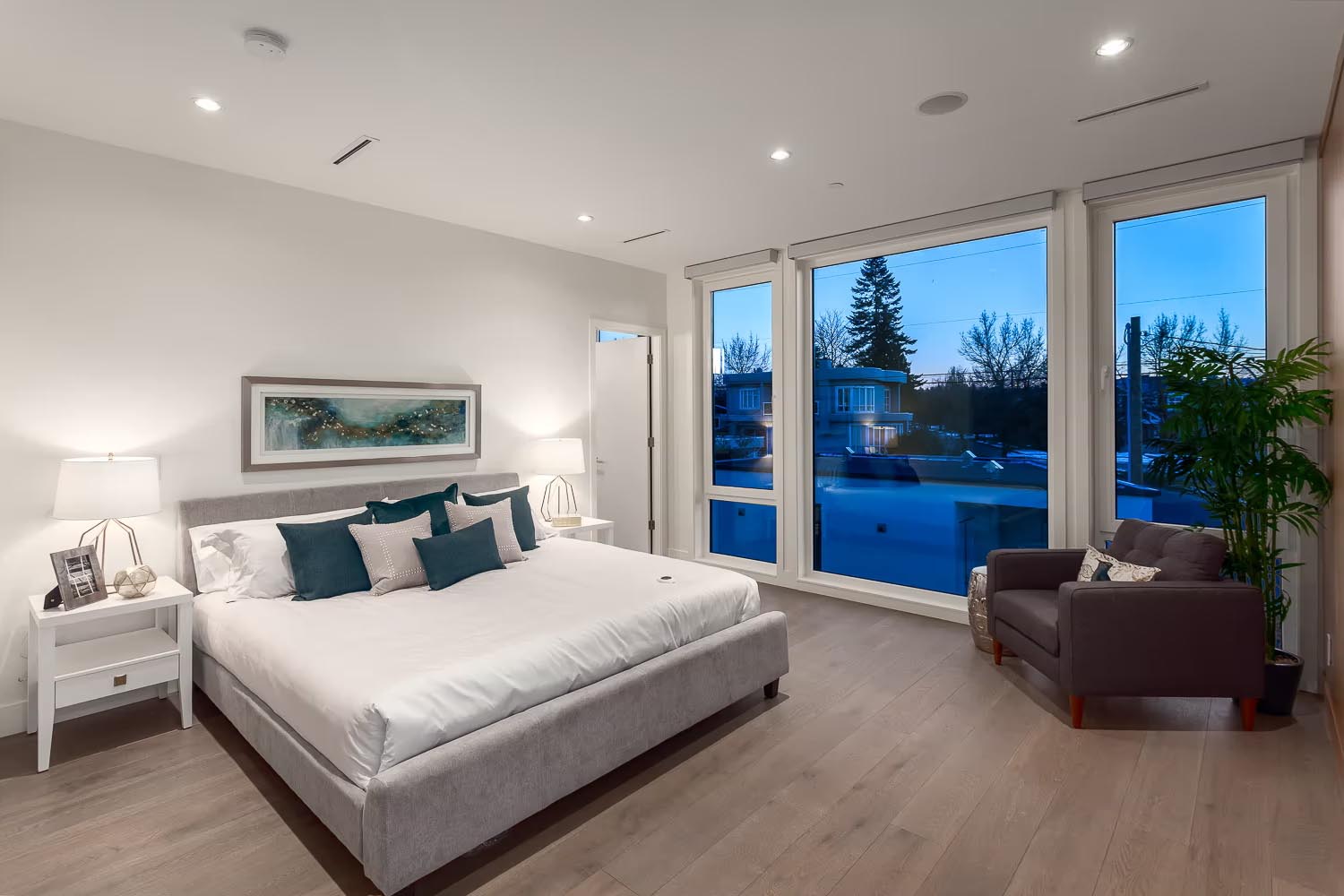 Single Family Residence – 2576 W 18th Avenue, Vancouver 005